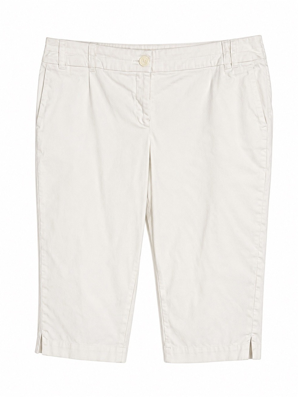 Courtenay Cream Bermuda Shorts with Side Pockets